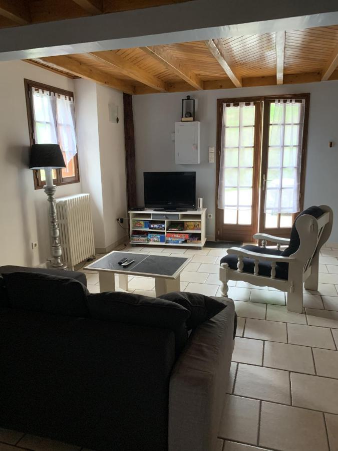 캄팡 Bergerie Renovee Au Coeur Des Pyrenees 빌라 외부 사진